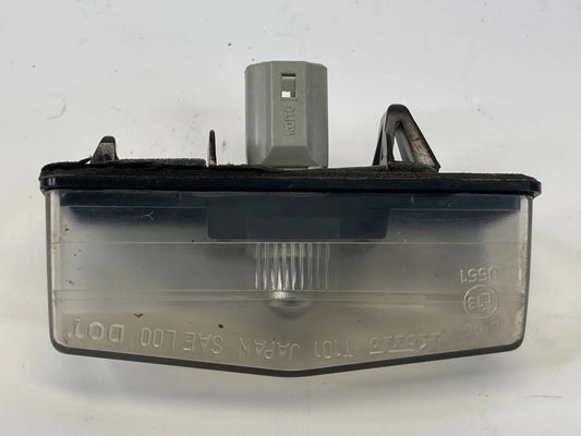 2005 2006 2007 SCION TC REAR RIGHT OR LEFT TRUNK LICENSE PLATE LIGHT LAMP OEM