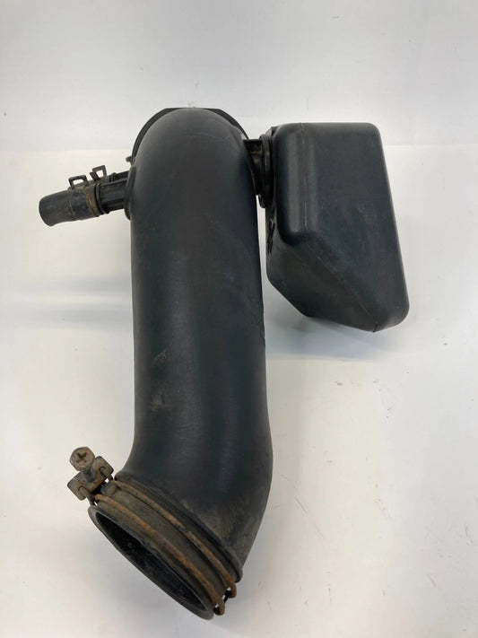 2010-2013 KIA FORTE 2.0L AIR INTAKE DUCT HOSE FRONT W/ RESONATOR OEM 28192-1M400