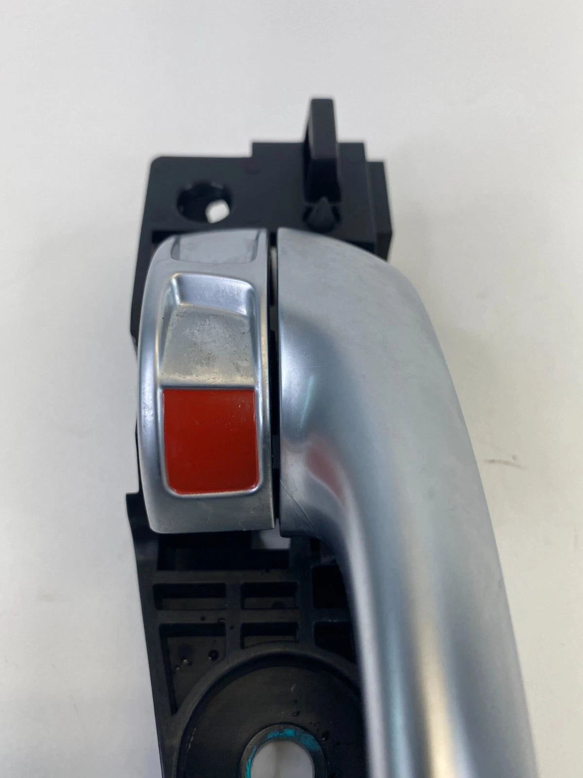 15-17 CHRYSLER 200 FRONT RIGHT PASSENGER SIDE INTERIOR DOOR HANDLE 3038087 OEM