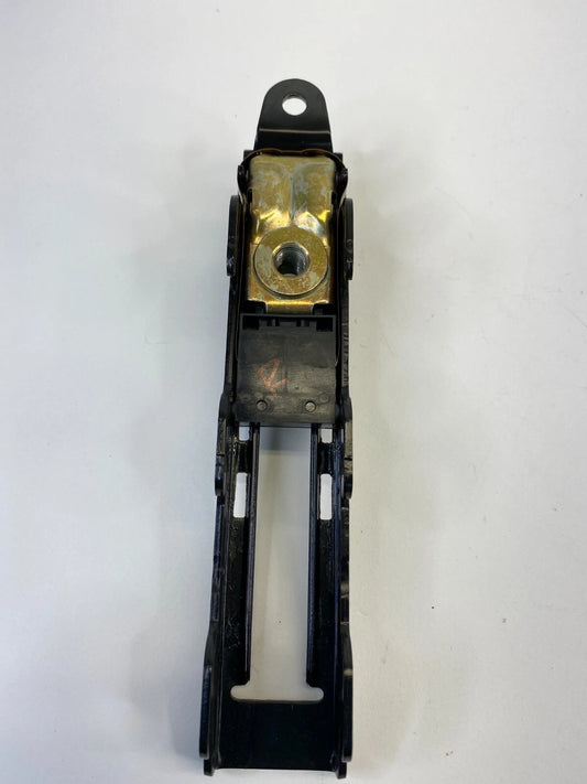 1998-2005 VOLKSWAGEN PASSAT RIGHT PASSENGER SEAT BELT ADJUSTER 3B0857819D OEM