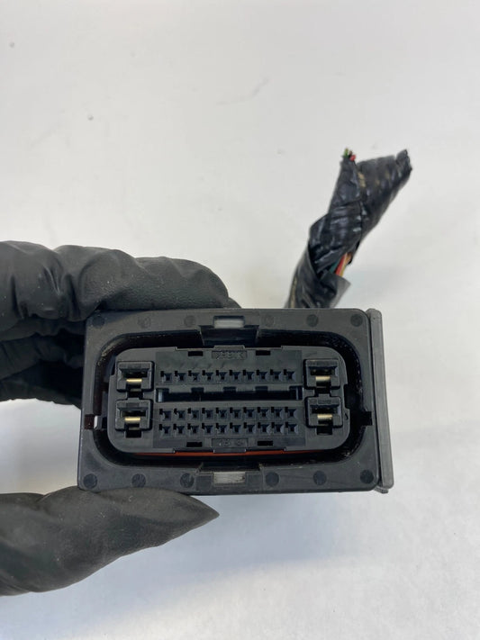 2006-2013 LEXUS IS250 ABS ANTI-LOCK BRAKE MODULE CONNECTOR PLUG PIGTAIL OEM