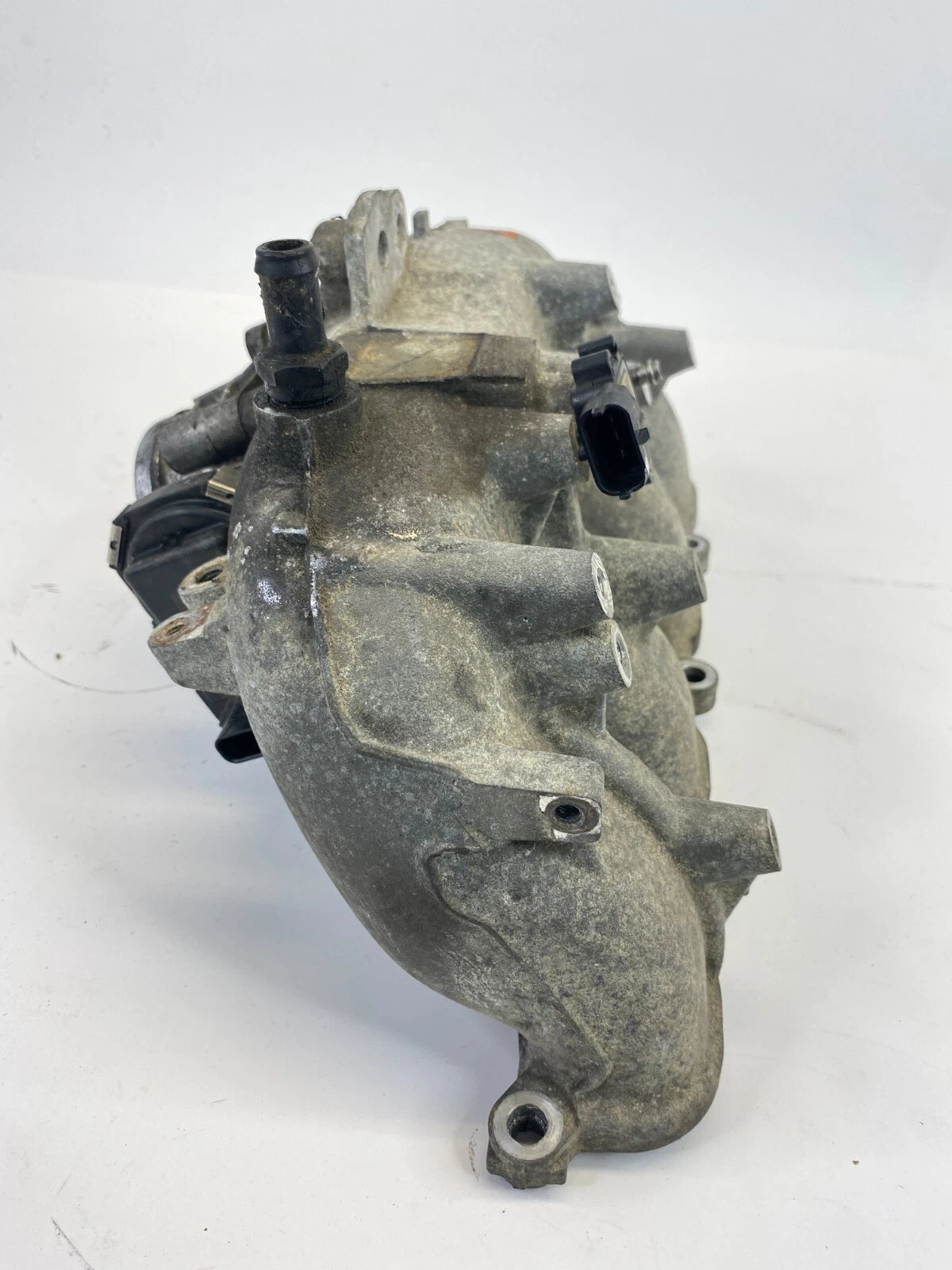 2011-2013 BUICK REGAL 2.0L TURBO ENGINE INTAKE MANIFOLD W THROTTLE BODY 12618060