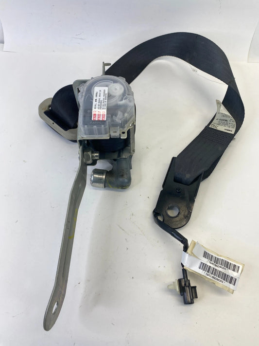 2005 2006 INFINITI G35 SEDAN FRONT RIGHT SIDE SEAT BELT RETRACTOR 7M3800-P OEM