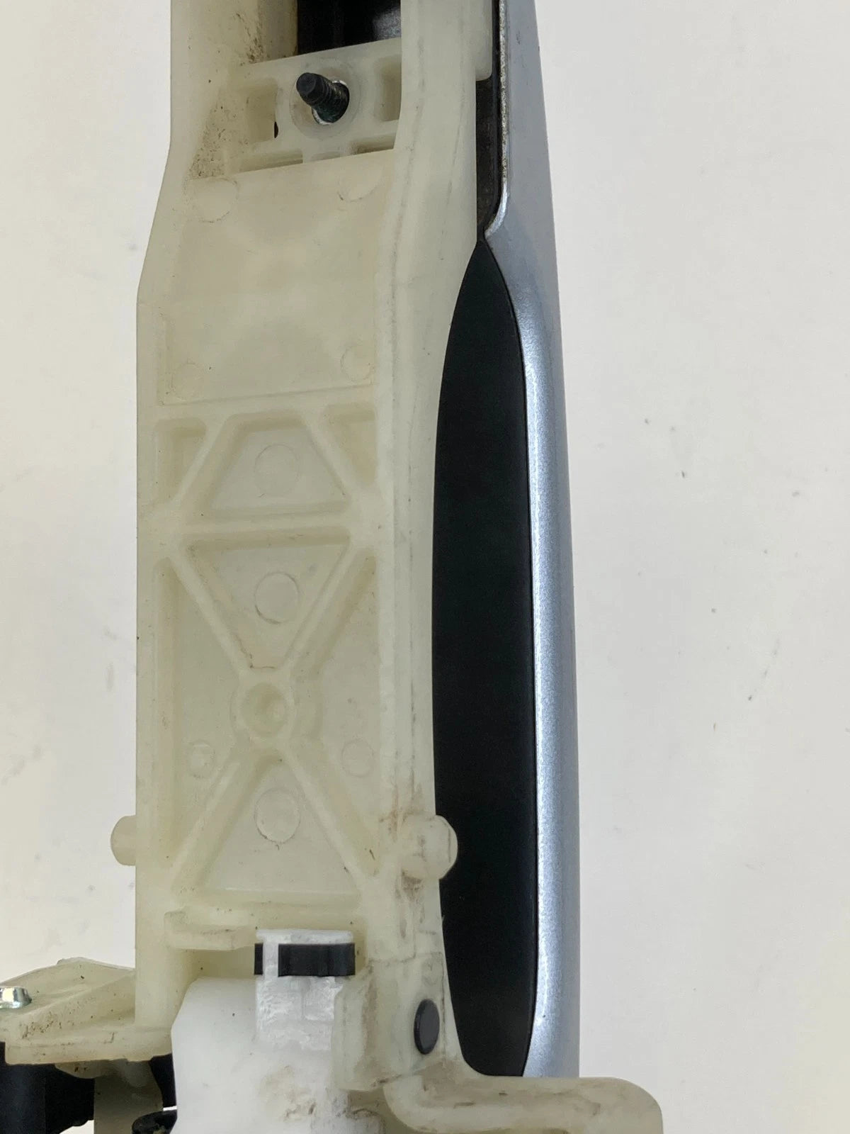 2014-2019 KIA SOUL REAR RIGHT PASSENGER BACK EXTERIOR DOOR HANDLE ASSEMBLY OEM