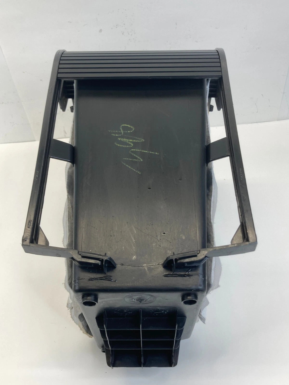 10-12 GMC ACADIA 08-12 ENCLAVE CENTER CONSOLE STORAGE COMPARTMENT BOX PANEL OEM