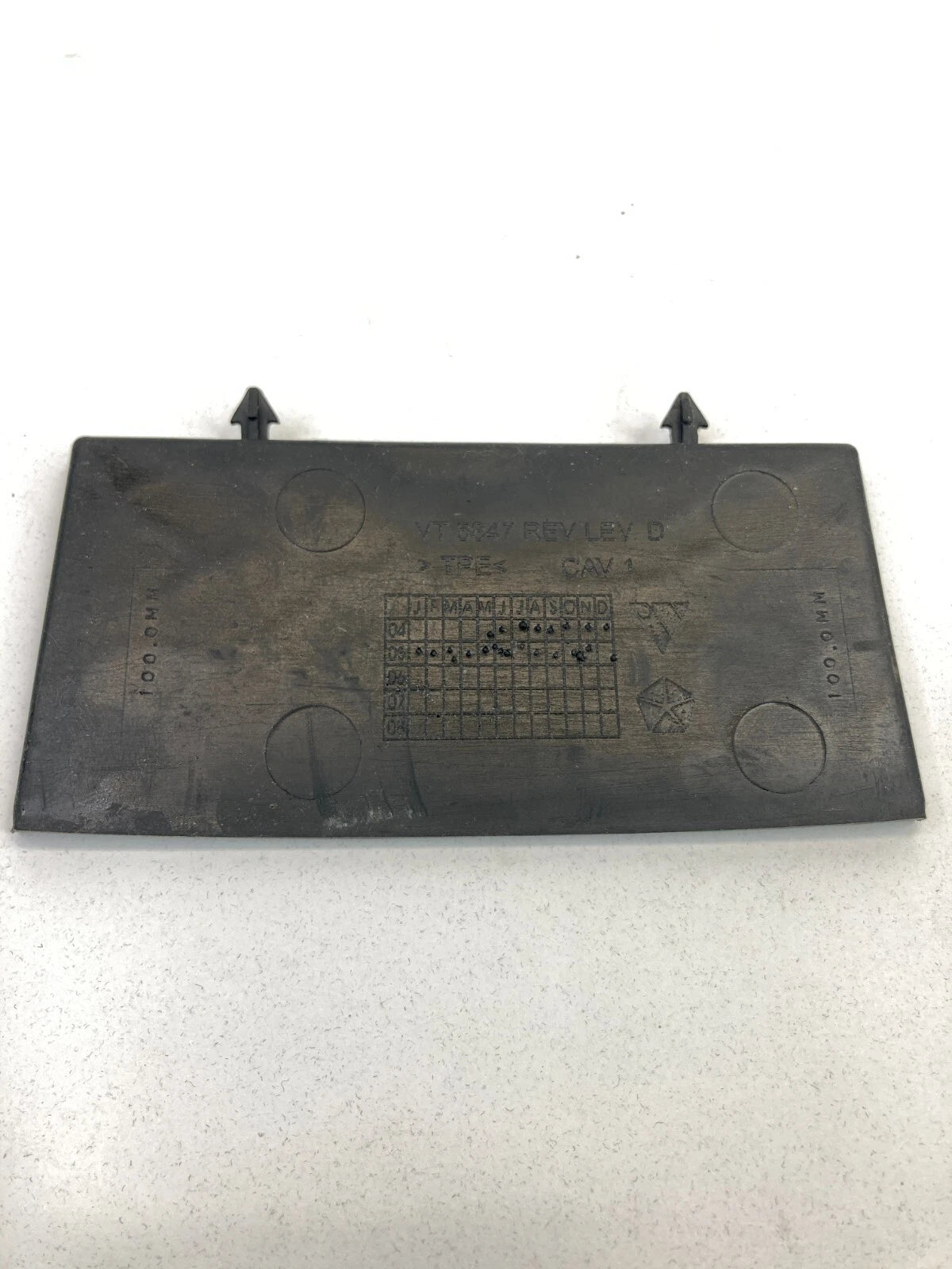 2005 2006 2007 JEEP GRAND CHEROKEE CENTER CONSOLE MAT RUBBER COVER INSERT VT5847
