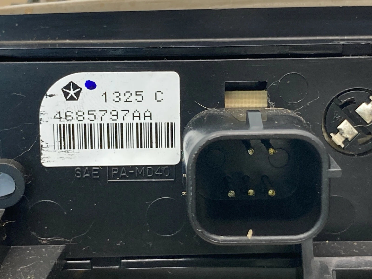 01-07 CHRYSLER TOWN & COUNTRY REAR ROOF AC HEATER CLIMATE CONTROL 4685797AA