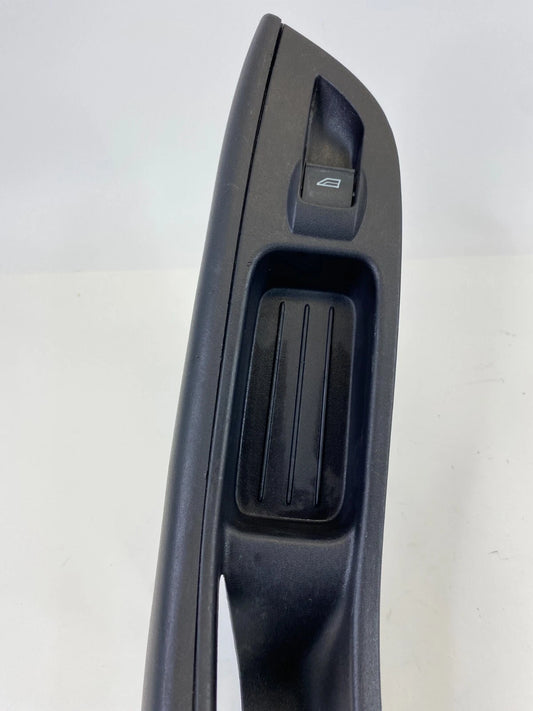 2012-2018 FORD FOCUS FRONT RIGHT DOOR WINDOW SWITCH W/ BEZEL TRIM 1085503X OEM
