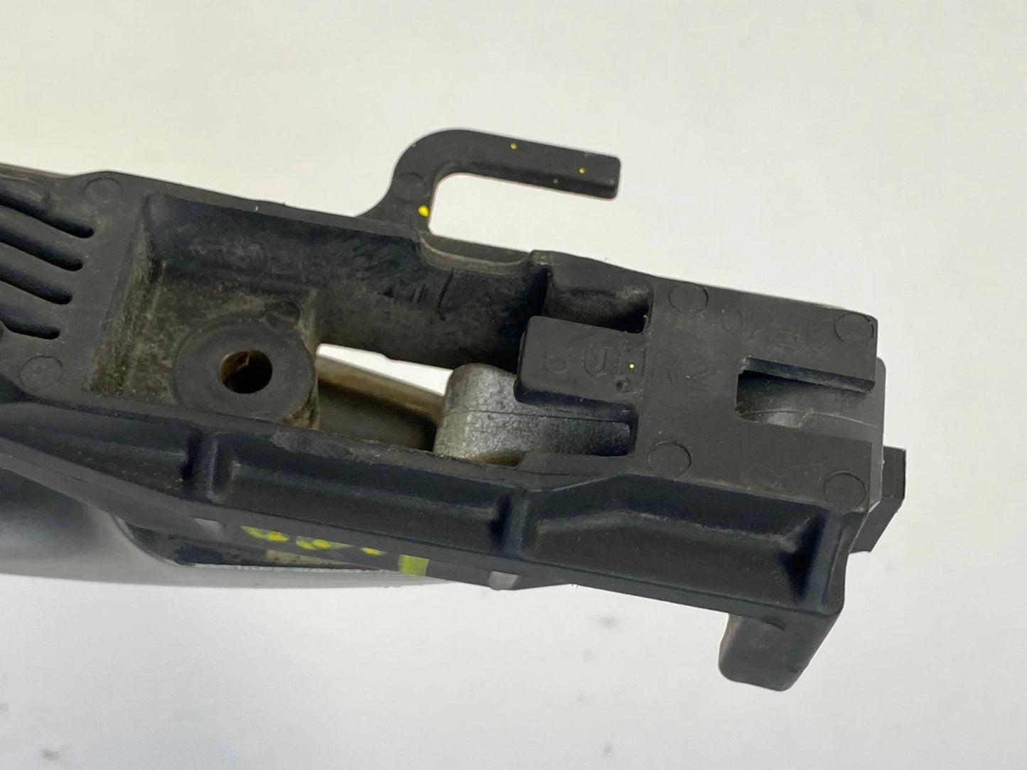 2004-2010 TOYOTA SIENNA FRONT RIGHT PASSENGER SIDE EXTERIOR DOOR HANDLE ASSY OEM