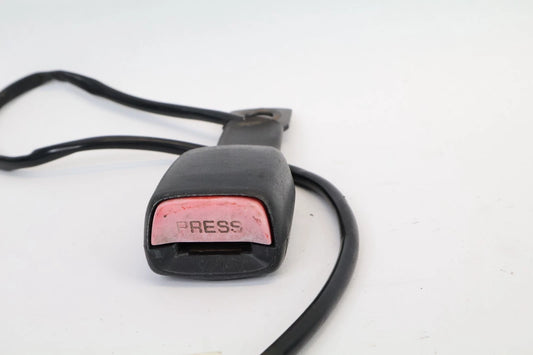 2002-2004 NISSAN XTERRA FRONT LEFT DRIVER SEAT BELT BUCKLE RECEPTACLE OEM