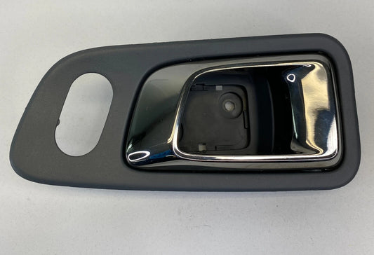 2003-2005 HONDA PILOT FRONT RIGHT PASSENGER SIDE INTERIOR INNER DOOR HANDLE S9VA