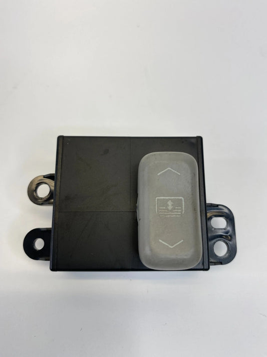 2005 2006 2007 2008 2009 CADILLAC SRX SUNROOF SWITCH CONTROL BUTTON 15141050