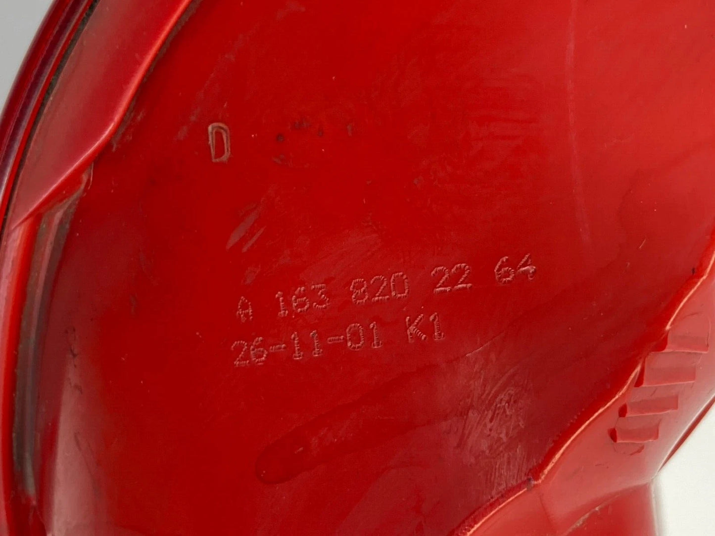 2002 2003 MERCEDES-BENZ ML320 REAR RIGHT SIDE TAIL LIGHT LAMP A1638202564 OEM