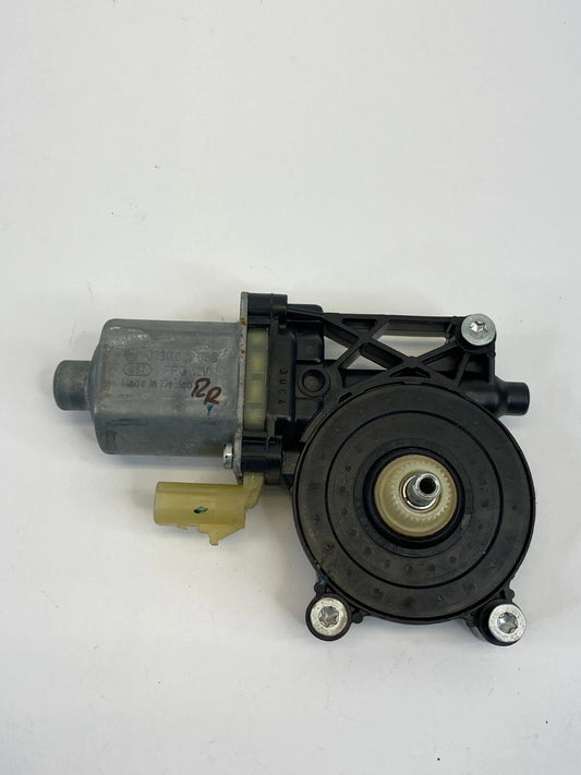13-15 CHEVY MALIBU 16 MALIBU LIMITED REAR RIGHT SIDE WINDOW MOTOR 0130822686