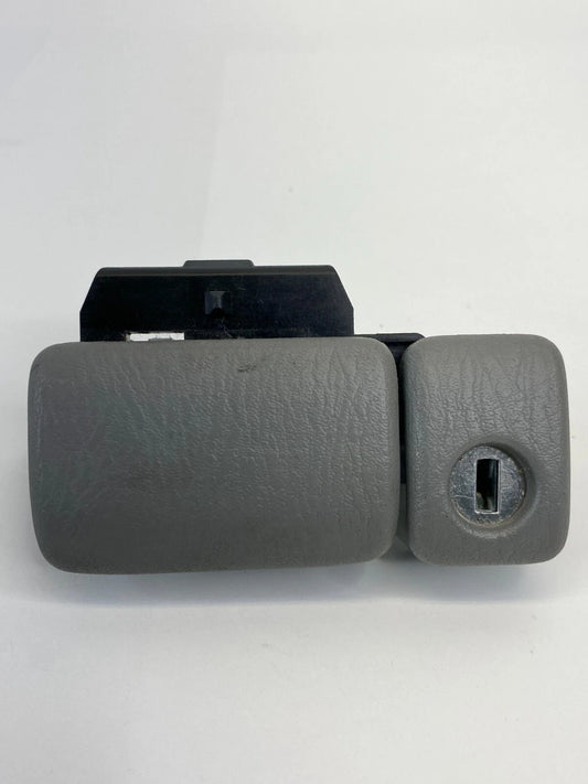 2003-2005 SUZUKI GRAND VITARA GLOVE BOX STORAGE LOCK LATCH HANDLE 73430-50J0 OEM