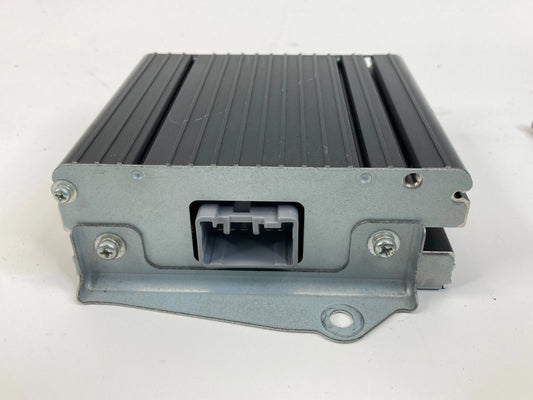 2008-2012 CHRYSLER TOWN & COUNTRY POWER INVERTER CONTROL MODULE OEM