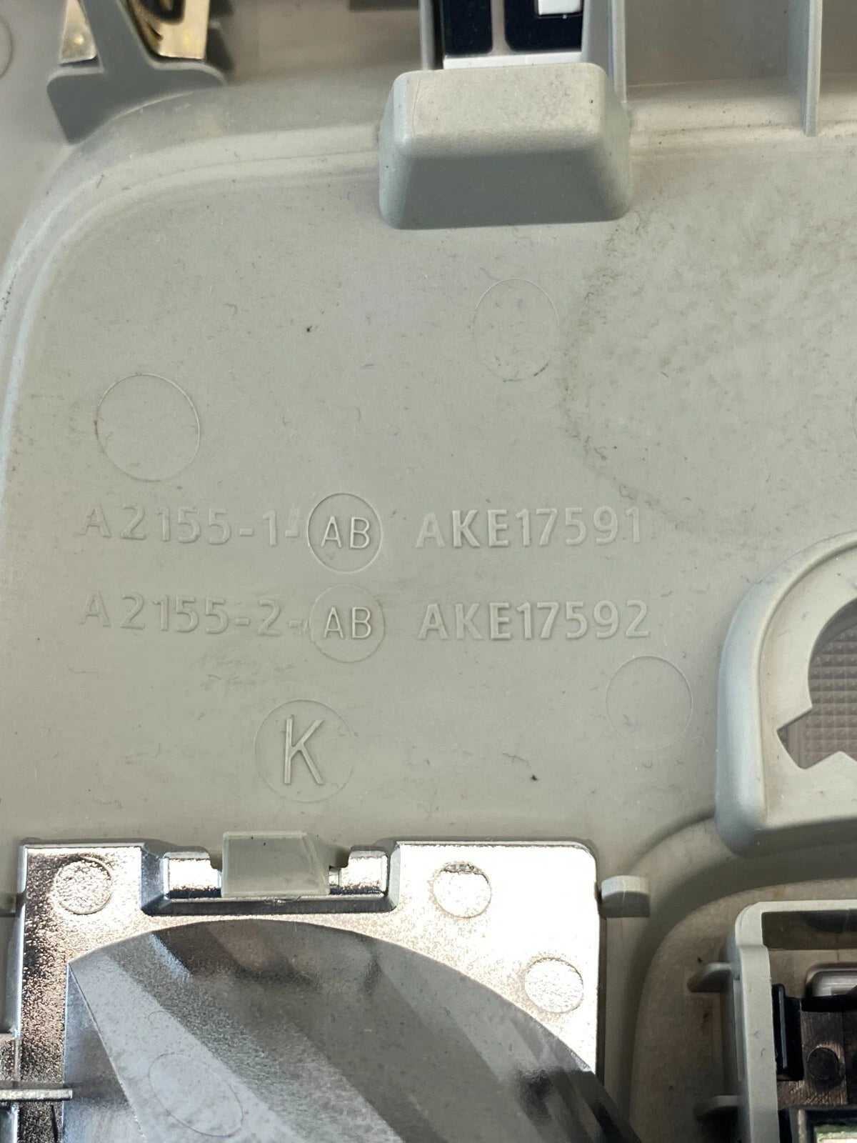 2010-2016 CHEVROLET EQUINOX W/O SUNROOF OVERHEAD CONSOLE DOME MAP LAMP 20900987