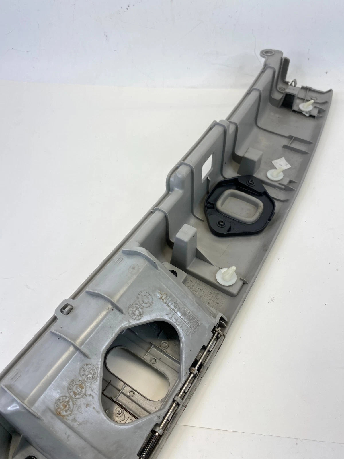 07-09 LEXUS RX350 REAR LIFTGATE TRUNK LID TRIM COVER PANEL SILL SCUFF 583870E010