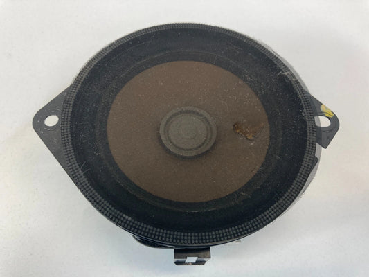 08-16 CHRYSLER TOWN & COUNTRY 08-17 GRAND CARAVAN FRONT DASH SPEAKER AUDIO OEM