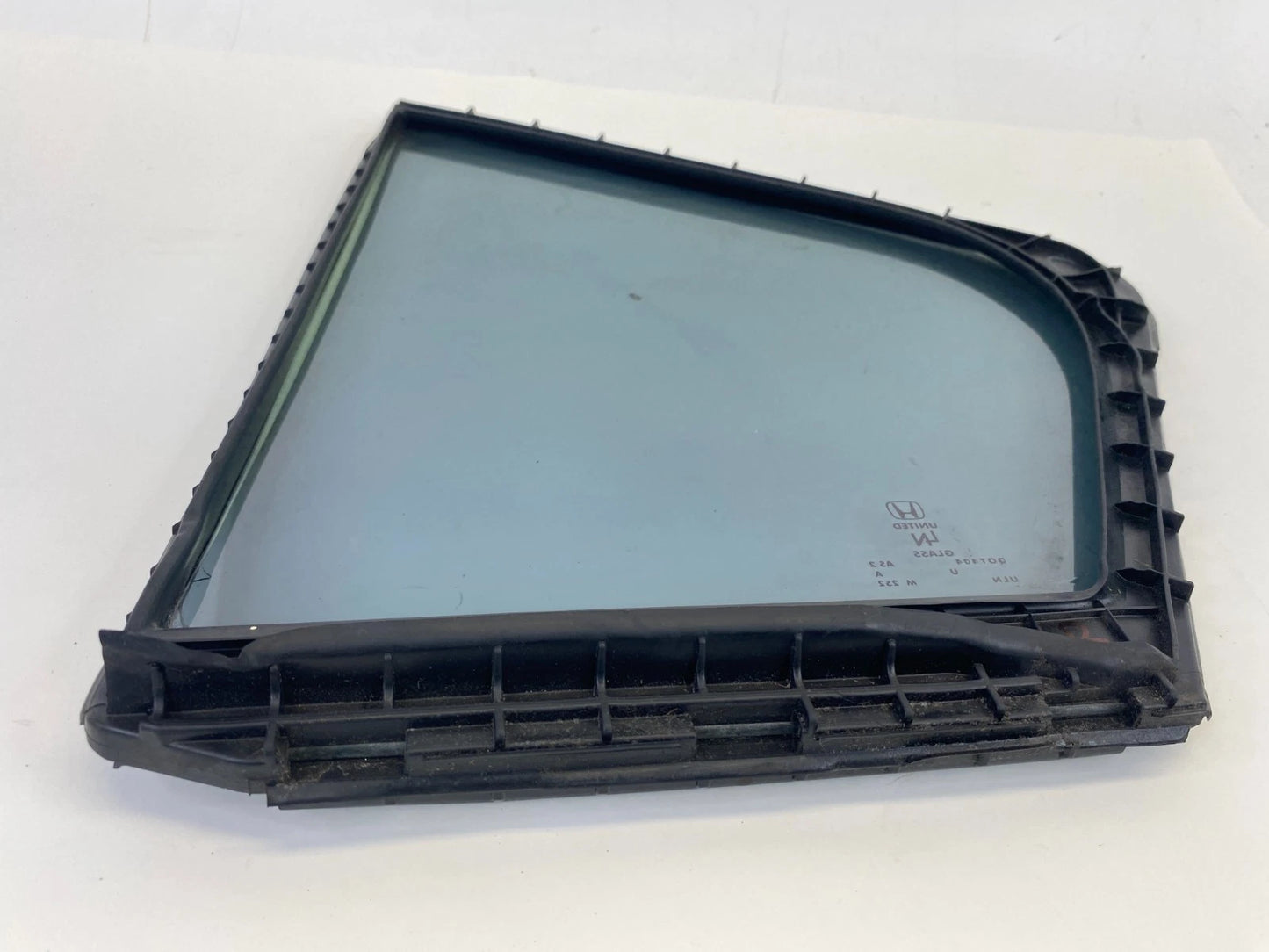 2008-2012 Honda Accord SEDAN Rear Right Door Quarter Vent Window Glass 73441-TA5