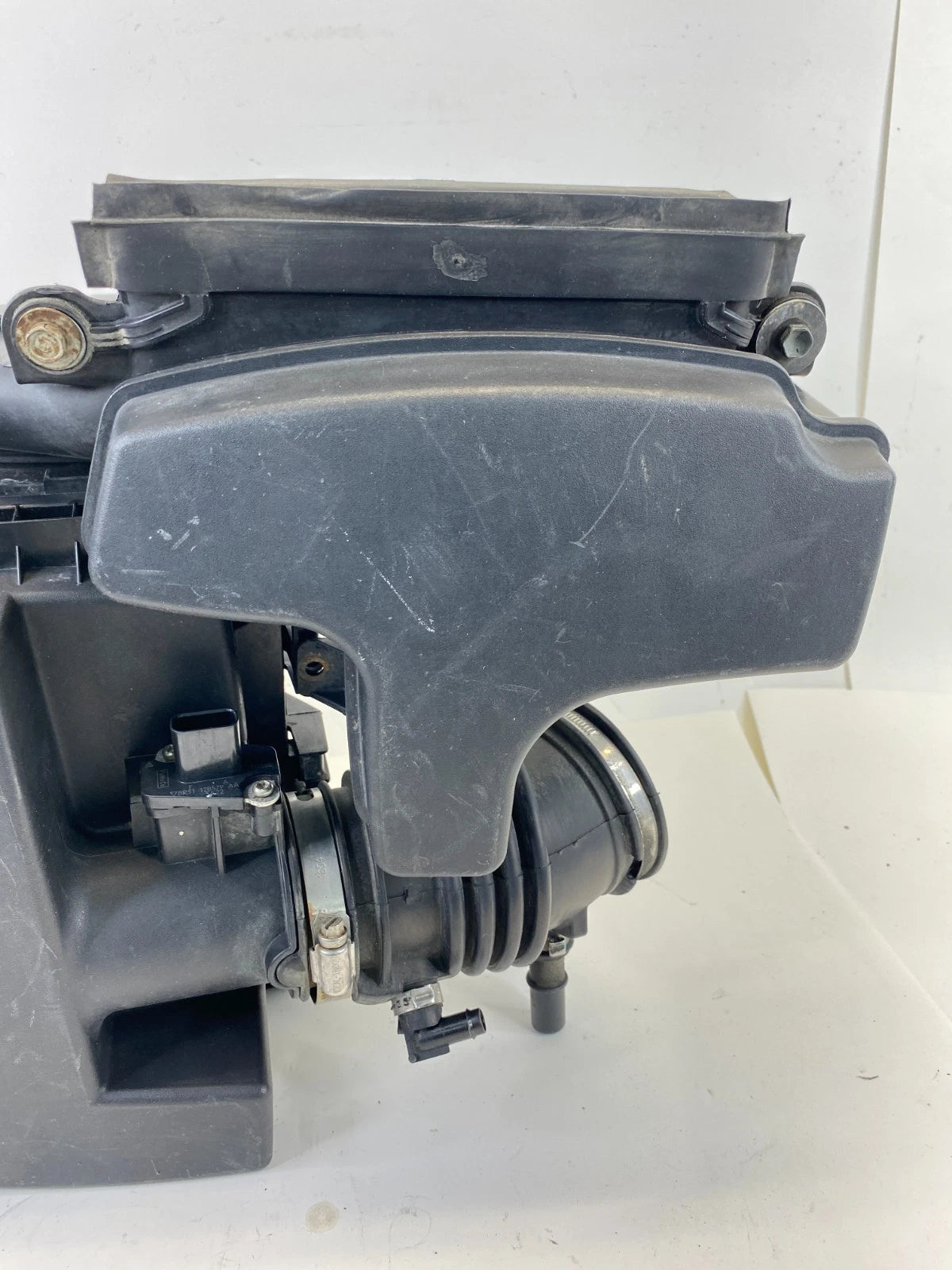 2013-2020 FORD FUSION 2.5L FWD AIR INTAKE CLEANER BOX FILTER DS73-9C675-AC