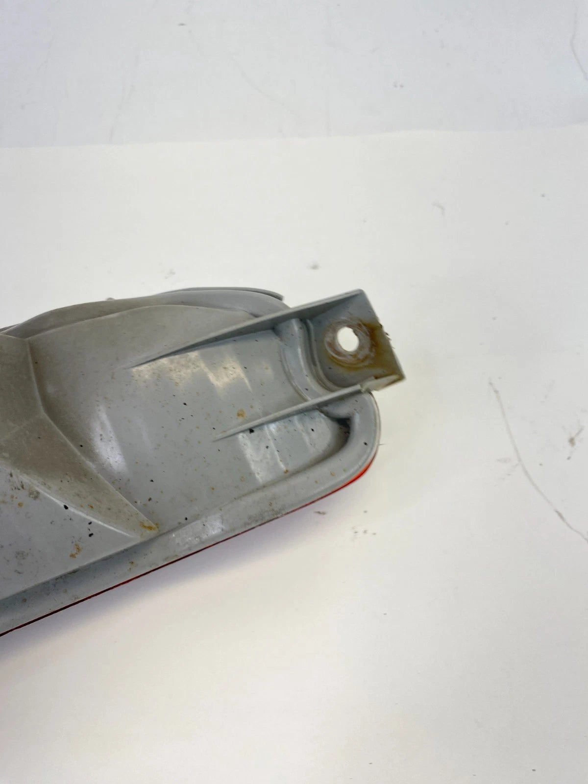 2007-2009 LEXUS RX350 REAR RIGHT SIDE BUMPER LOWER MARKER LIGHT LAMP OEM