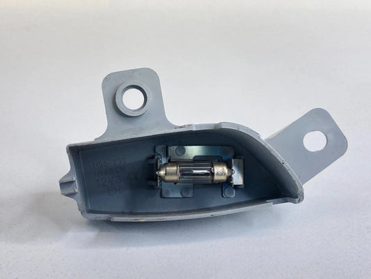 2005-2009 SUBARU LEGACY FRONT LEFT DRIVER DOOR COURTESY LIGHT LAMP 94256AG010