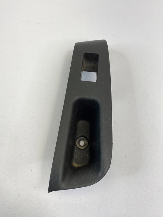 2009-2014 NISSAN CUBE REAR RIGHT DOOR WINDOW SWITCH BEZEL OEM 82960-1FA0A