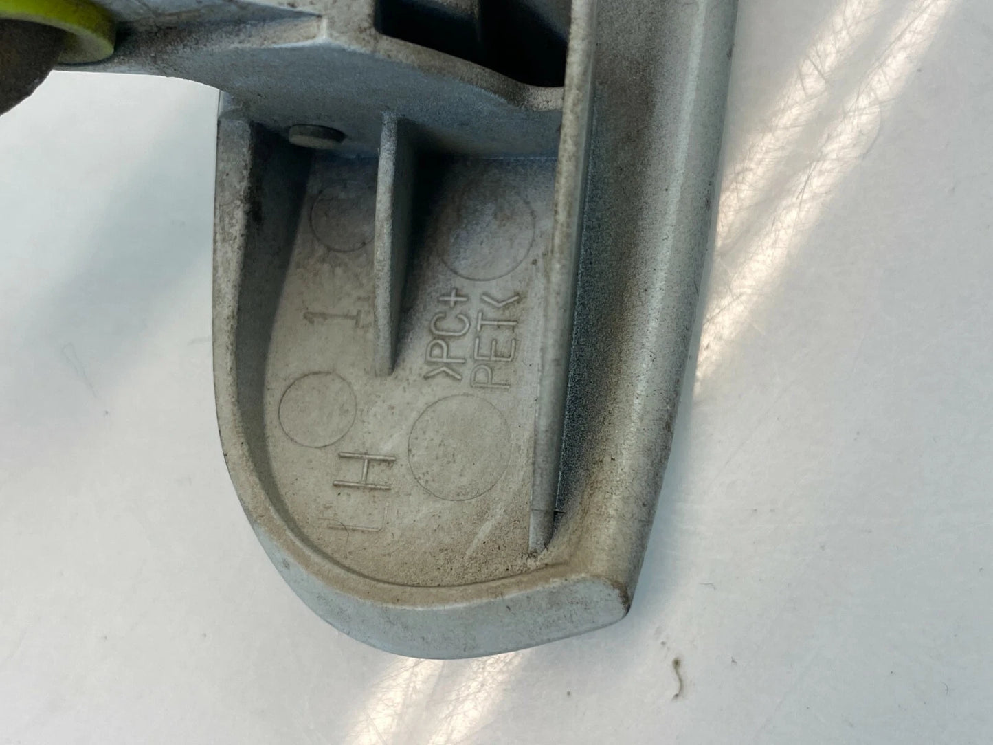2014-2017 MITSUBISHI MIRAGE FRONT LEFT DRIVER SIDE EXTERIOR DOOR HANDLE ASSEMBLY