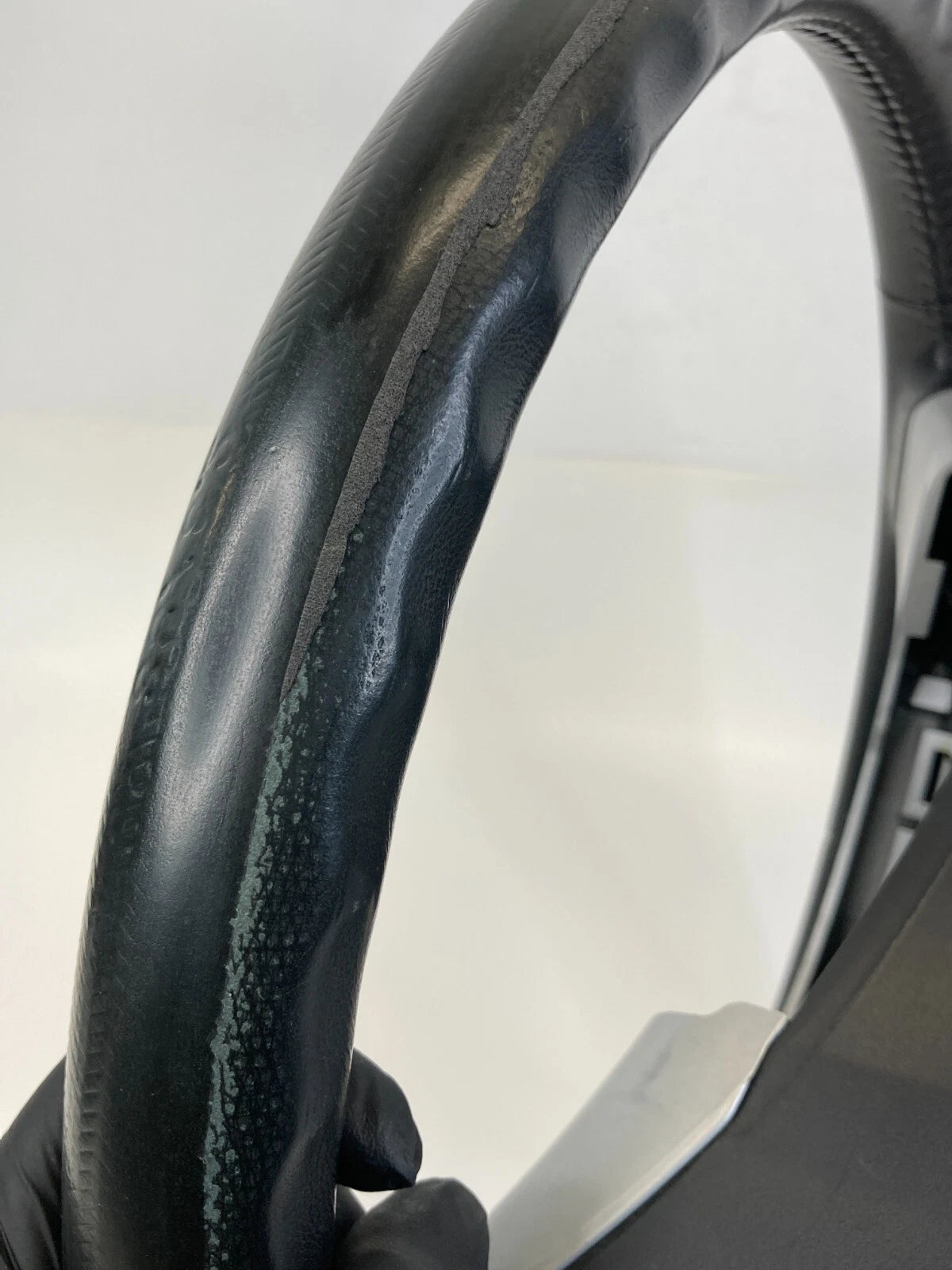 2009 2010 VOLKSWAGEN FRONT LEFT STEERING WHEEL LEATHER BLACK 1LH981DVAB