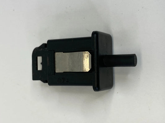 2002-2005 BMW 745I 745LI GLOVE BOX LIGHT LAMP CONTROL SENSOR SWITCH 1388277 OEM