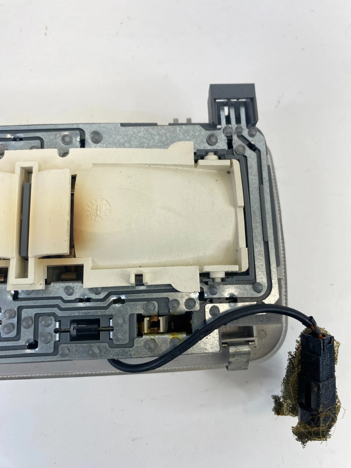 2012-2019 FIAT 500 FRONT CENTER OVERHEAD INTERIOR DOME MAP LIGHT LAMP OEM
