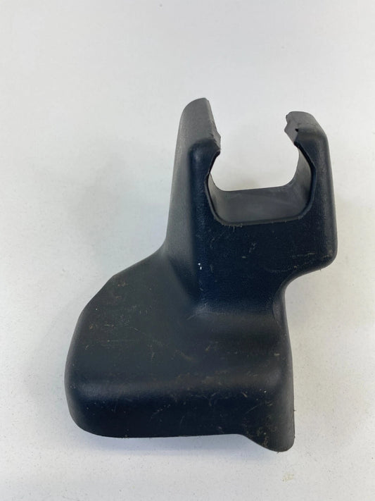 2009-2013 TOYOTA MATRIX LEFT OUTER SEAT TRACK END COVER TRIM CAP 72138-02100 OEM