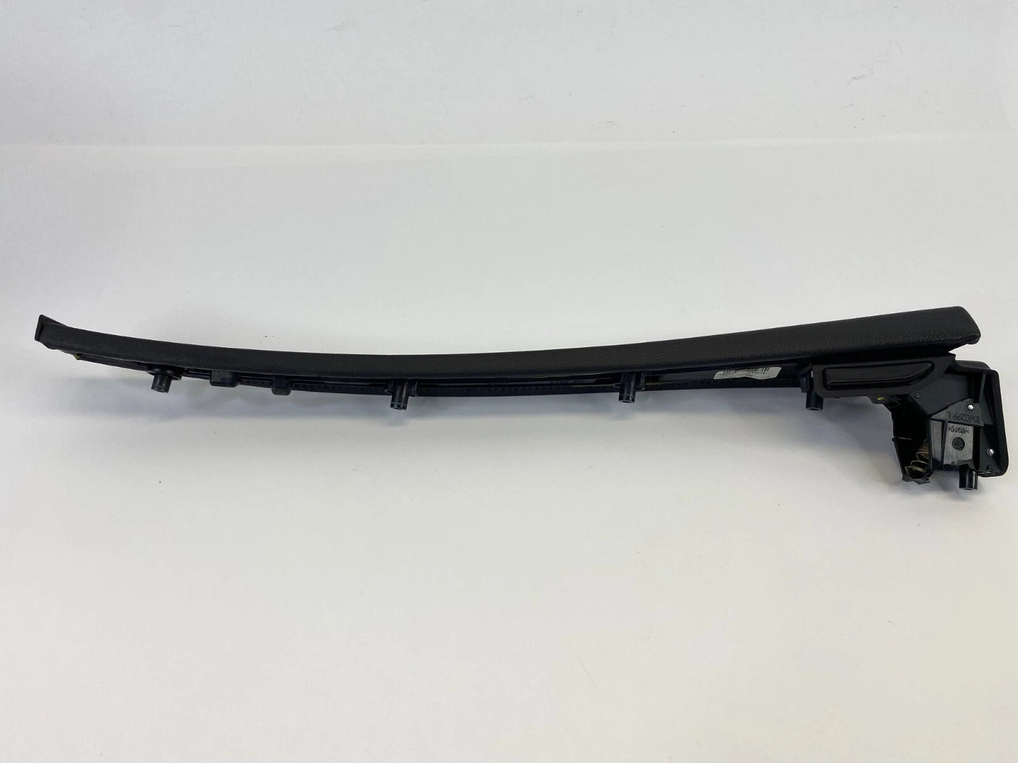 04-07 BMW 530I 525I FRONT CENTER CONSOLE ARMREST ARM REST STRIP TRIM TOP 7060019