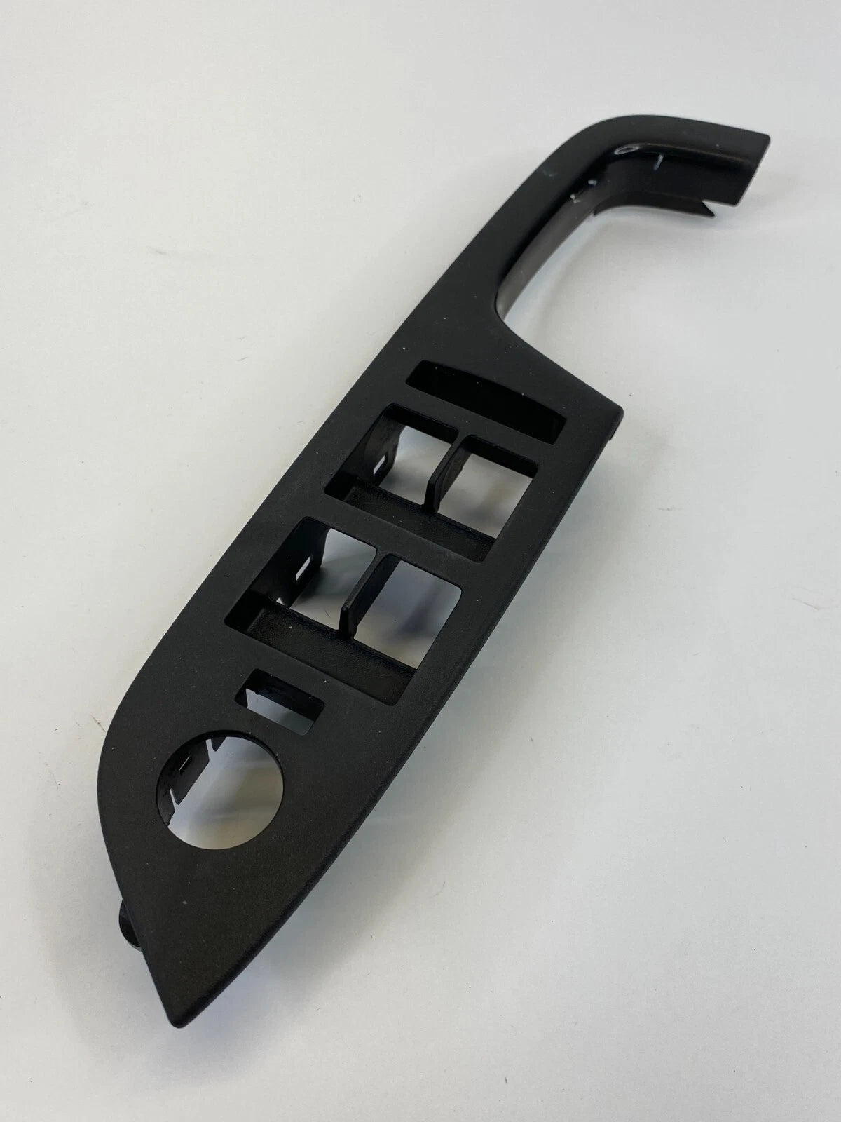 2010-2017 CHEVROLET EQUINOX FRONT LEFT MASTER POWER WINDOW SWITCH TRIM BEZEL OEM