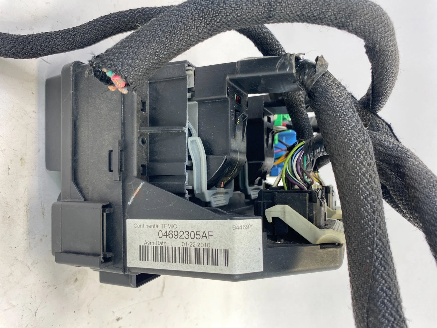 2010 DODGE JOURNEY 3.5L V6 TIPM TOTALLY INTEGRATED FUSE RELAY BOX OEM 04692305AF