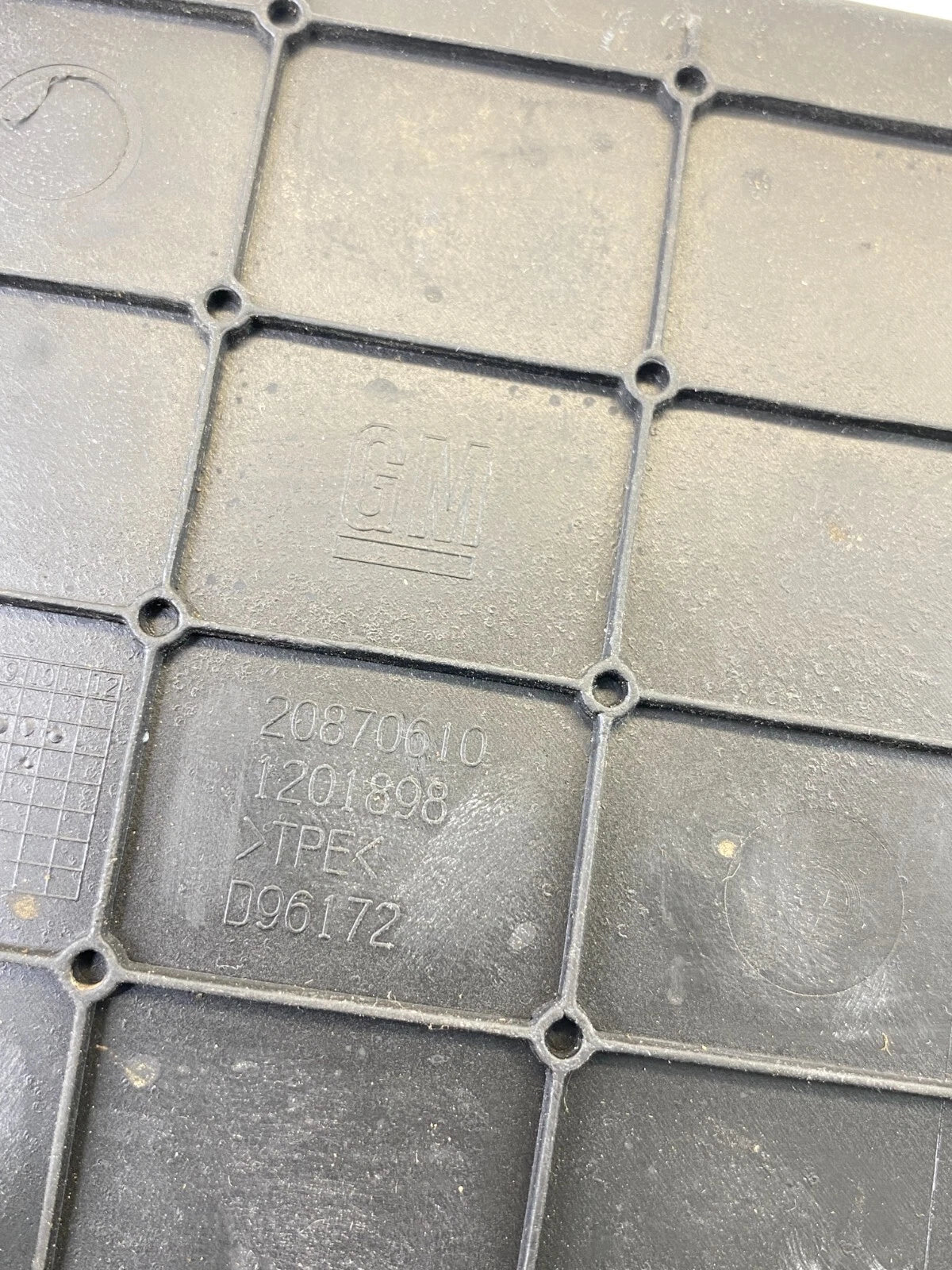 2012-2015 CHEVROLET CAPTIVA SPORT CENTER CONSOLE MAT LINER INSERT 20870610