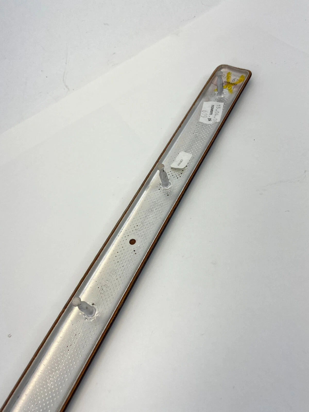 2008 VOLVO XC70 2008 VOLVO V70 REAR LEFT SIDE DOOR PANEL MOLDING TRIM BEZEL OEM