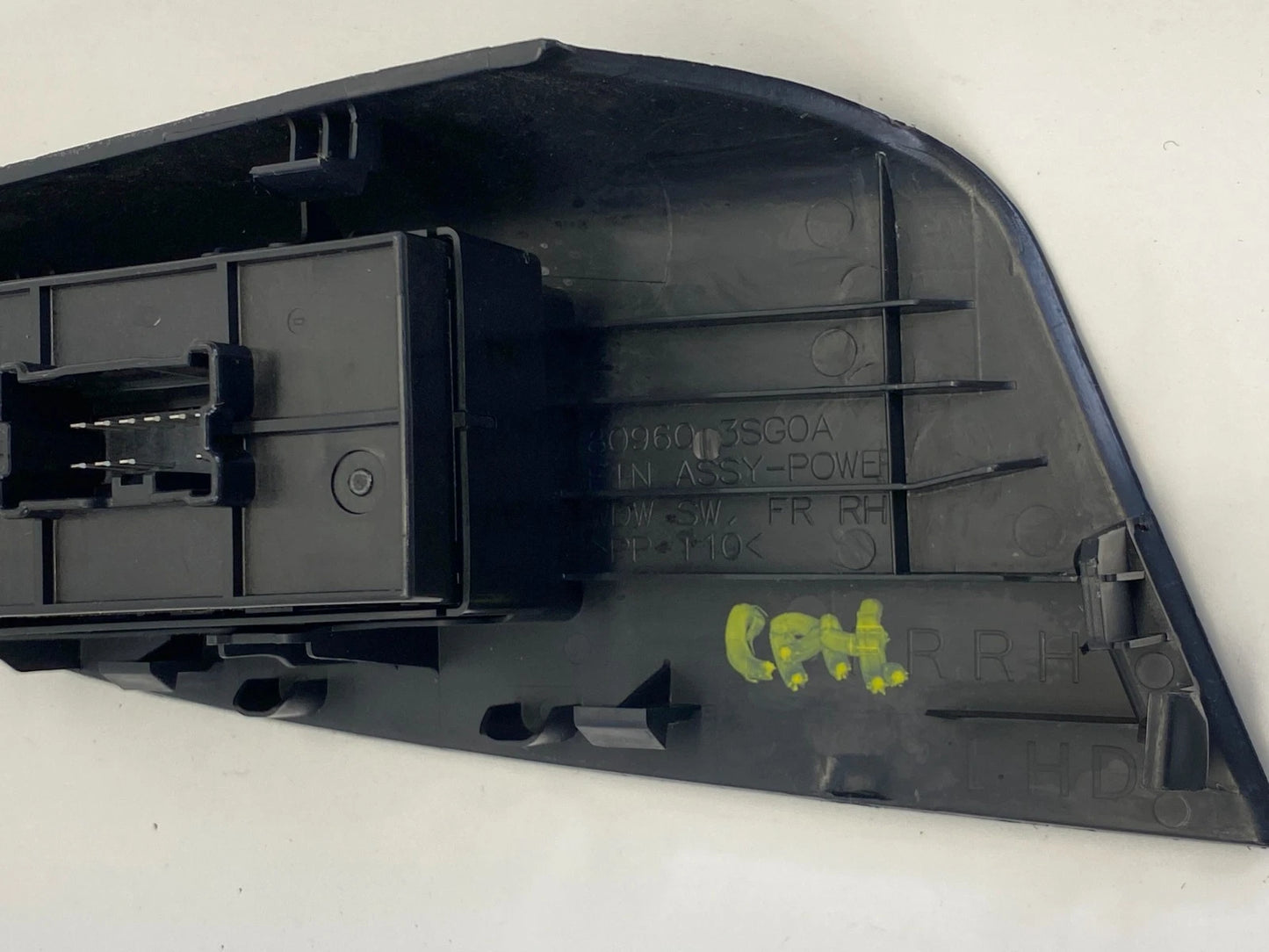 2013-2019 NISSAN SENTRA FRONT RIGHT DOOR POWER WINDOW SWITCH OEM 25411-1KA5A