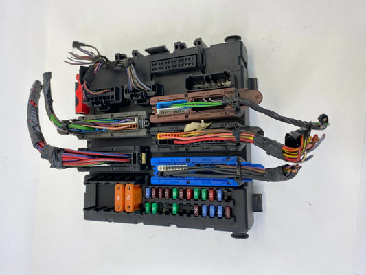 2003-2007 SAAB 9-3 2.0T SEDAN REAR IN TRUNK FUSE BOX JUNCTION RELAY 12764436 OEM