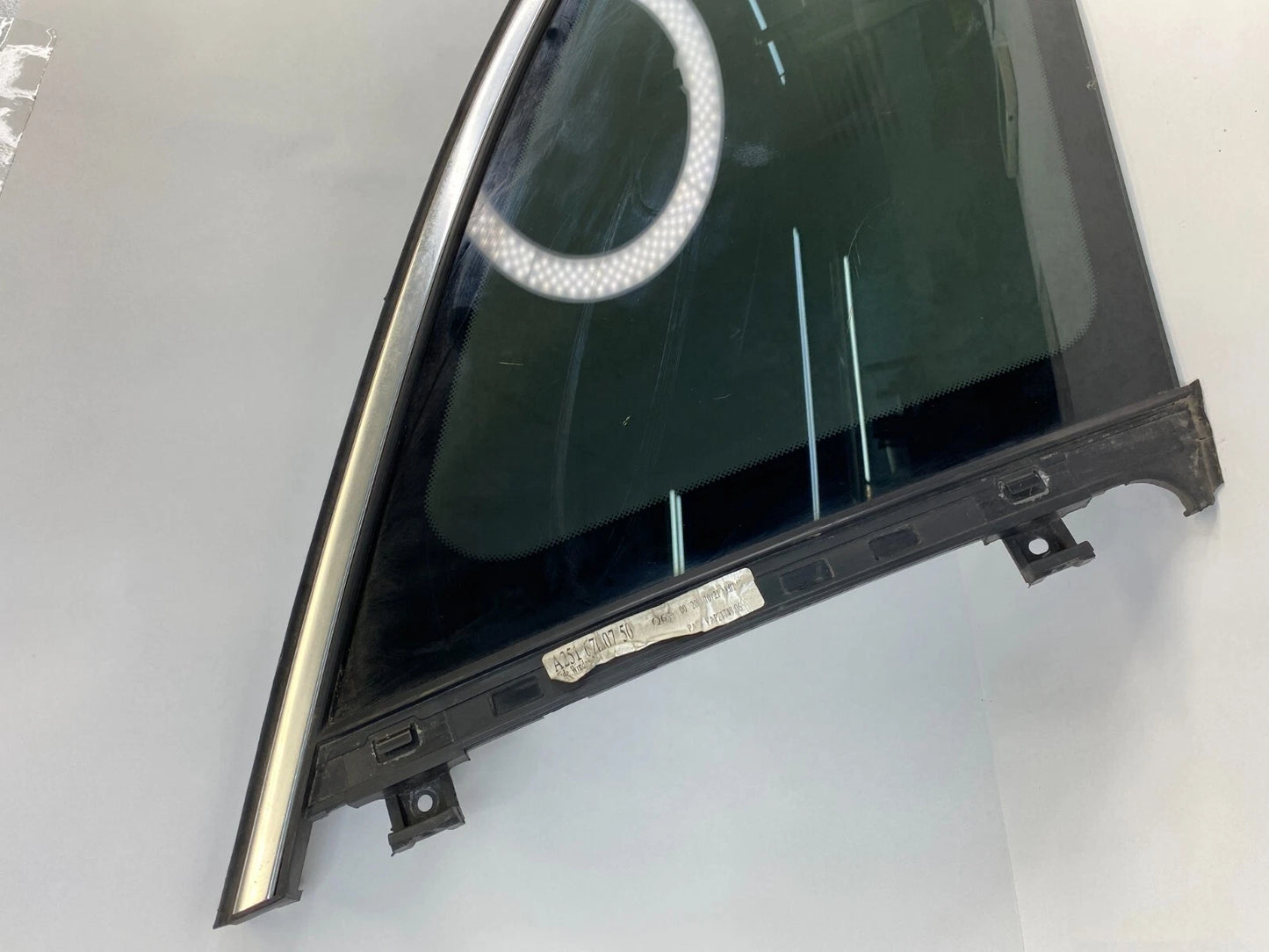 2006-2012 MERCEDES-BENZ R350 REAR LEFT DRIVER SIDE QUARTER WINDOW GLASS OEM