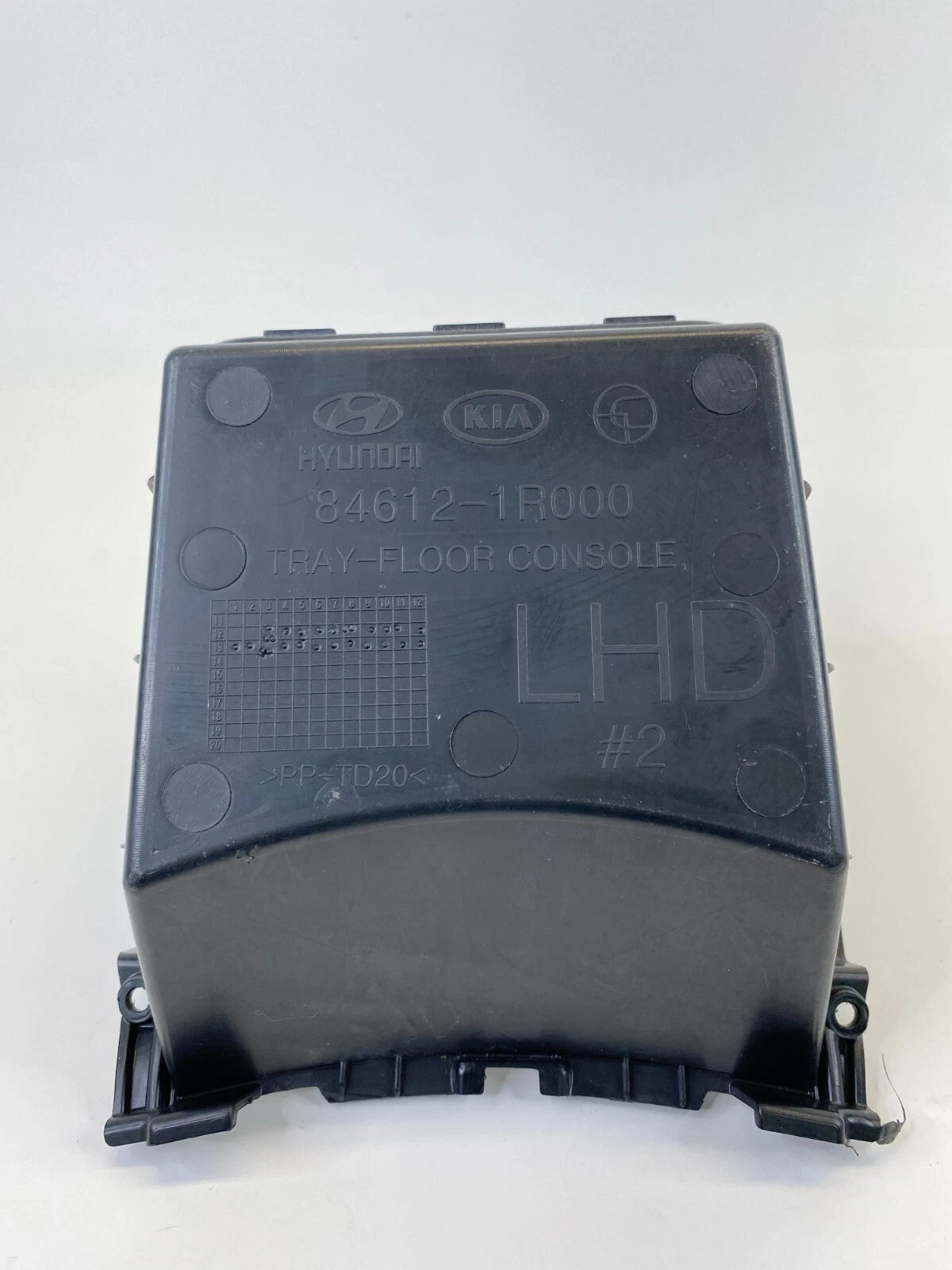 12 13 14 15 16 17 HYUNDAI ACCENT CENTER CONSOLE FLOOR TRAY TRIM 84612-1R000 OEM