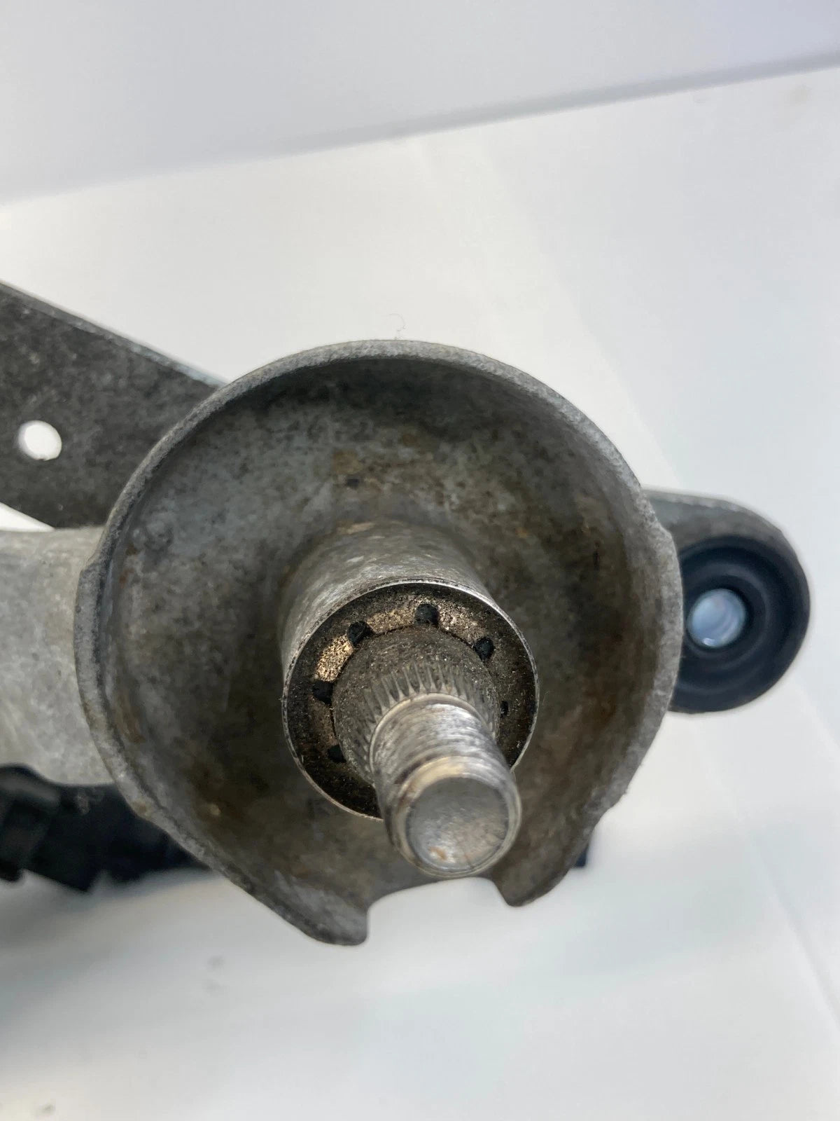 2012-2017 HYUNDAI ACCENT FRONT WIPER MOTOR & LINKAGE ASSEMBLY 98110-1R000 OEM