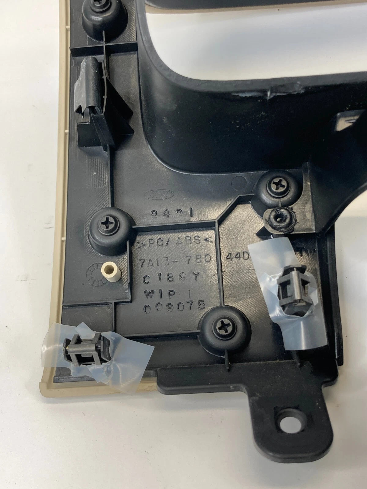 07-10 LINCOLN MKX DASH CLUSTER BEZEL W/ STEERING COLUMN COVER TRIM 7T43-3530-AC