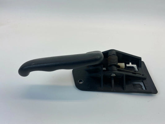 00-06 CHEVY TAHOE GMC YUKON REAR LEFT SIDE INTERIOR INNER DOOR HANDLE 15029903