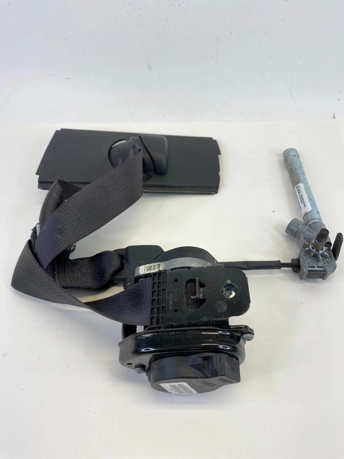 2013 2014 2015 DODGE DART FRONT LEFT DRIVER SEAT BELT RETRACTOR P1SV73DX9AD