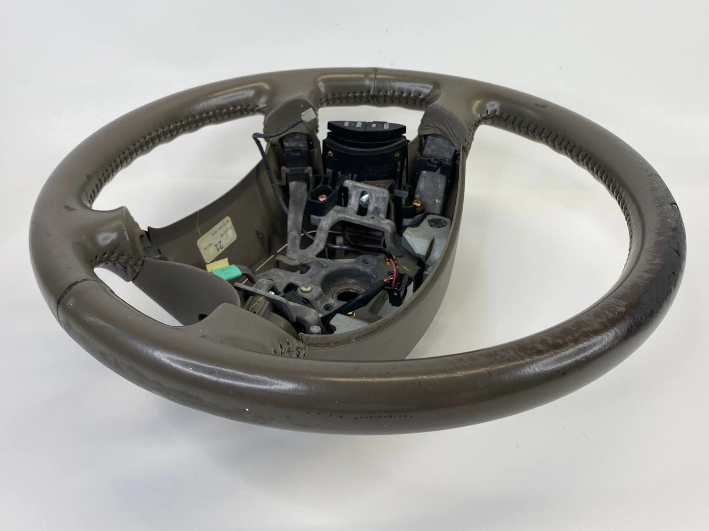 2002-2004 TOYOTA CAMRY SEDAN STEERING WHEEL W/ CONTROLS 4 SPOKE ASSY OEM