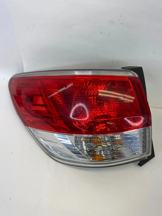 2013-2016 NISSAN PATHFINDER REAR LEFT DRIVER SIDE OUTER TAIL LIGHT ASSEMBLY OEM