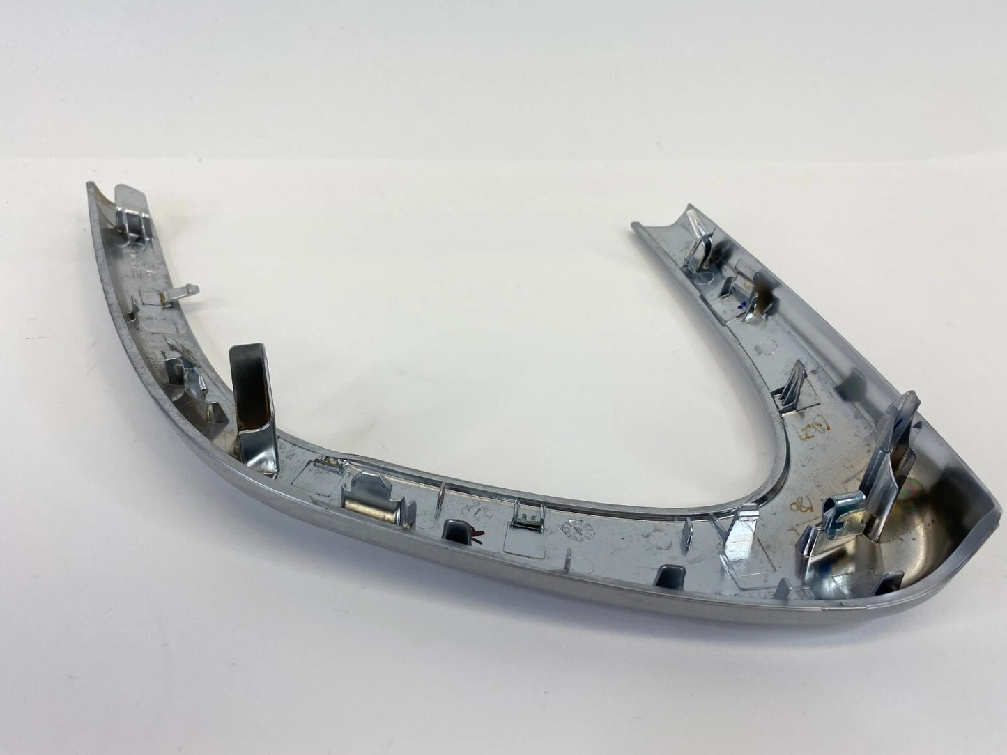 11-17 BUICK REGAL FRONT RIGHT SIDE INNER DOOR PULL HANDLE COVER 22884248 OEM