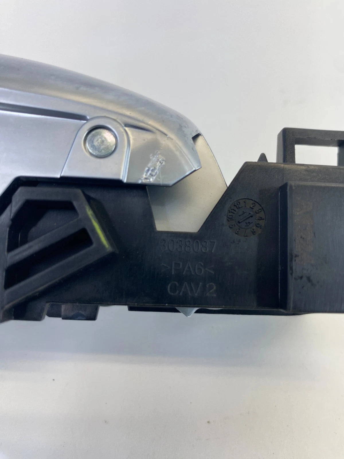 2015-2017 CHRYSLER 200 REAR RIGHT PASSENGER INTERIOR DOOR HANDLE OEM 3038087